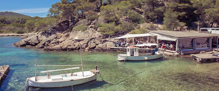 Chiringuitos in Ibiza: hidden treasures, increasingly rare