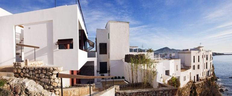 Culture and tradition in the houses and hotels of the Pitiusas Islands
